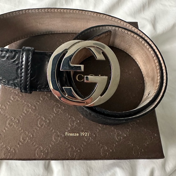 **Authentic** GUCCI Signature belt - Picture 5 of 5